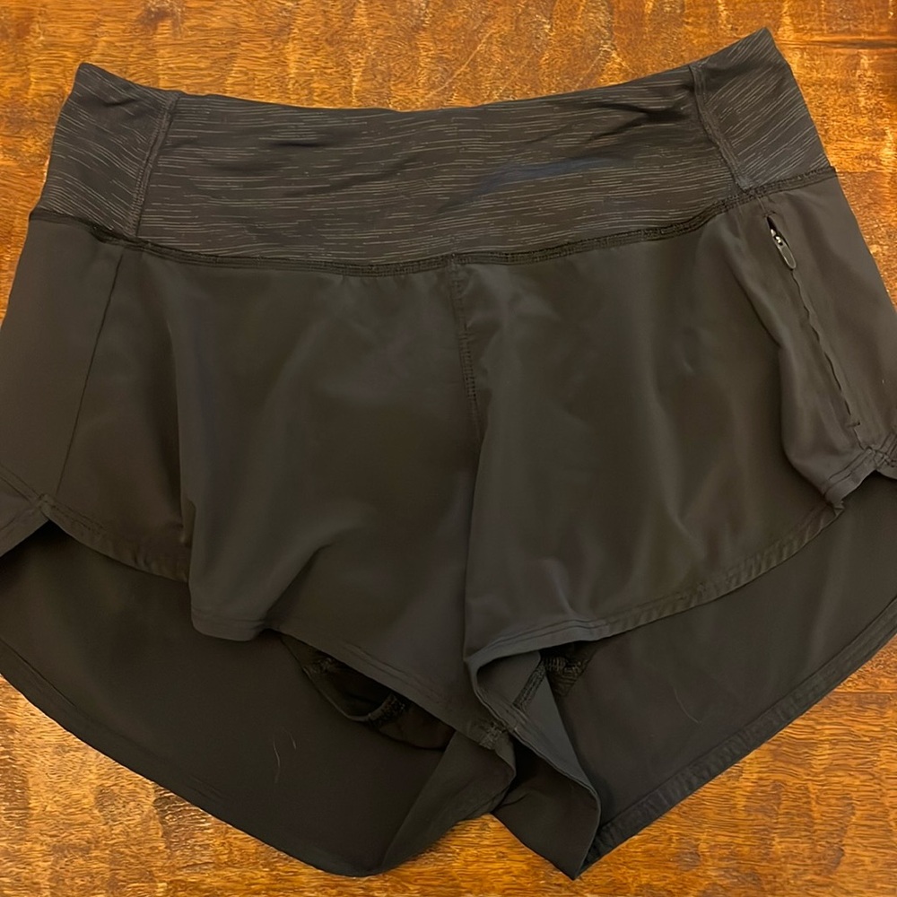 Outdoor Voices Shorts 2.5”